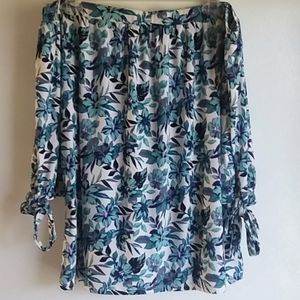 Large‎ Simply Stated Floral Knit Pullover Top silky soft